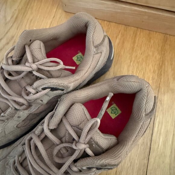 Vionic Size 11 Brown Suede Leather Low Top Performance Comfort Walking Shoes - Picture 8 of 16